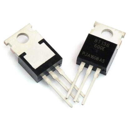 IC BT136-600E Three-terminal TO-220 Triac Thyristor 600V 4A